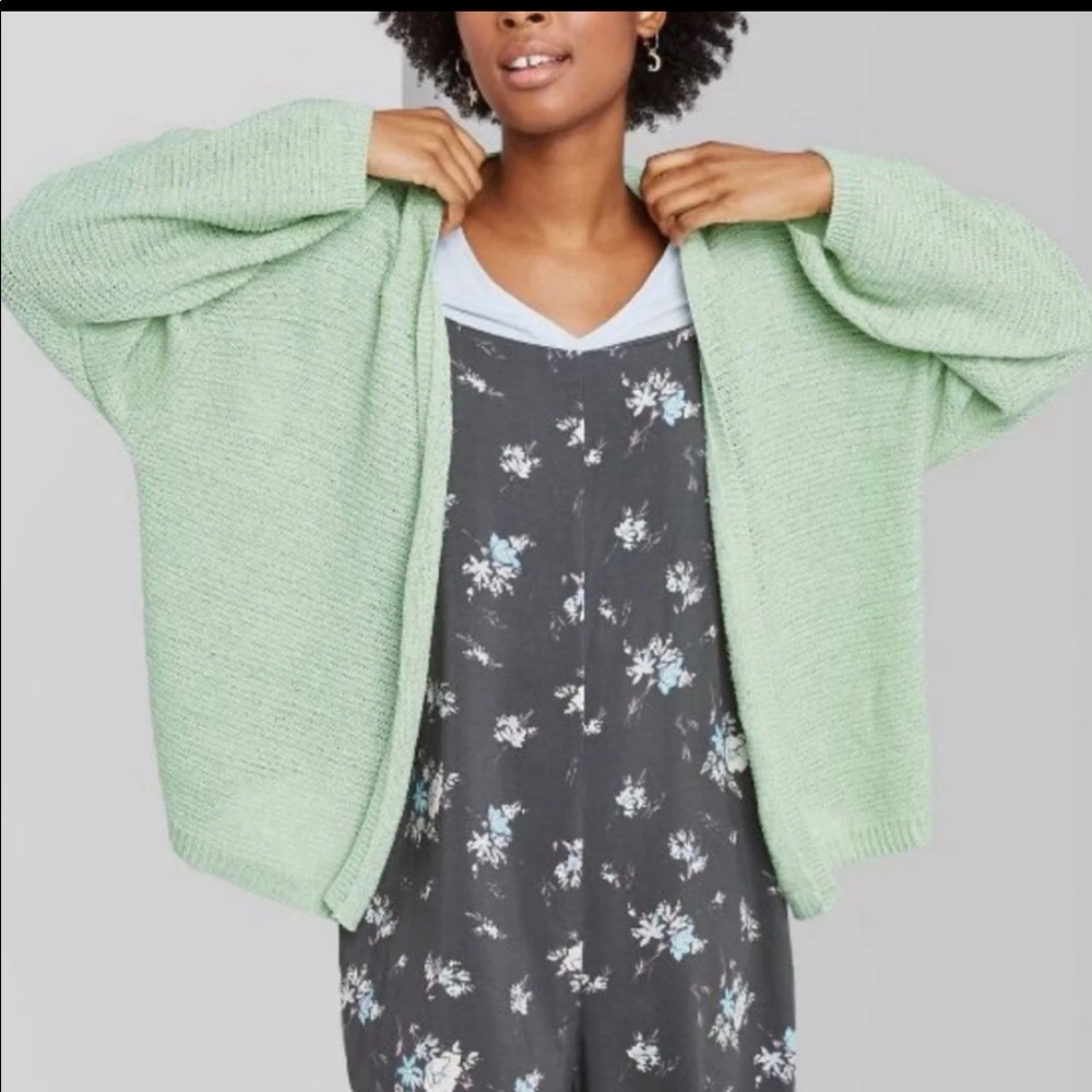 Open neck long sleeve cardigan